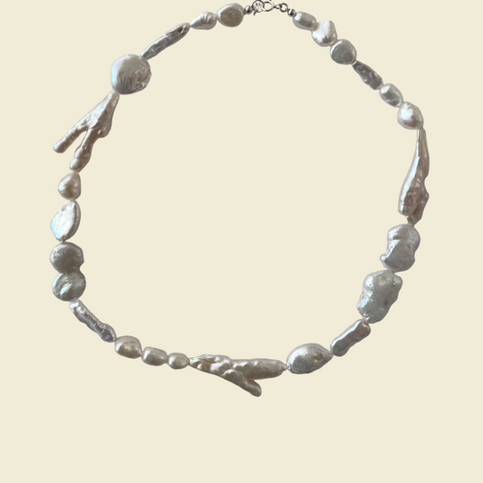 freshwaterpearl_necklace_with_sterling_silver