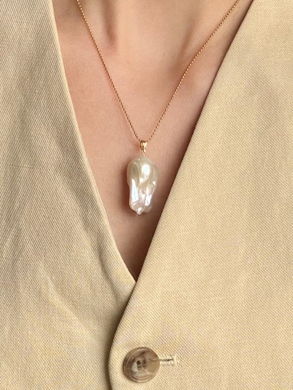 Lycia 14k Gold Pearl Pendant