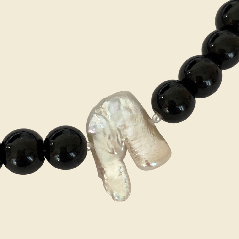 Olea Pearl Pendant Necklace