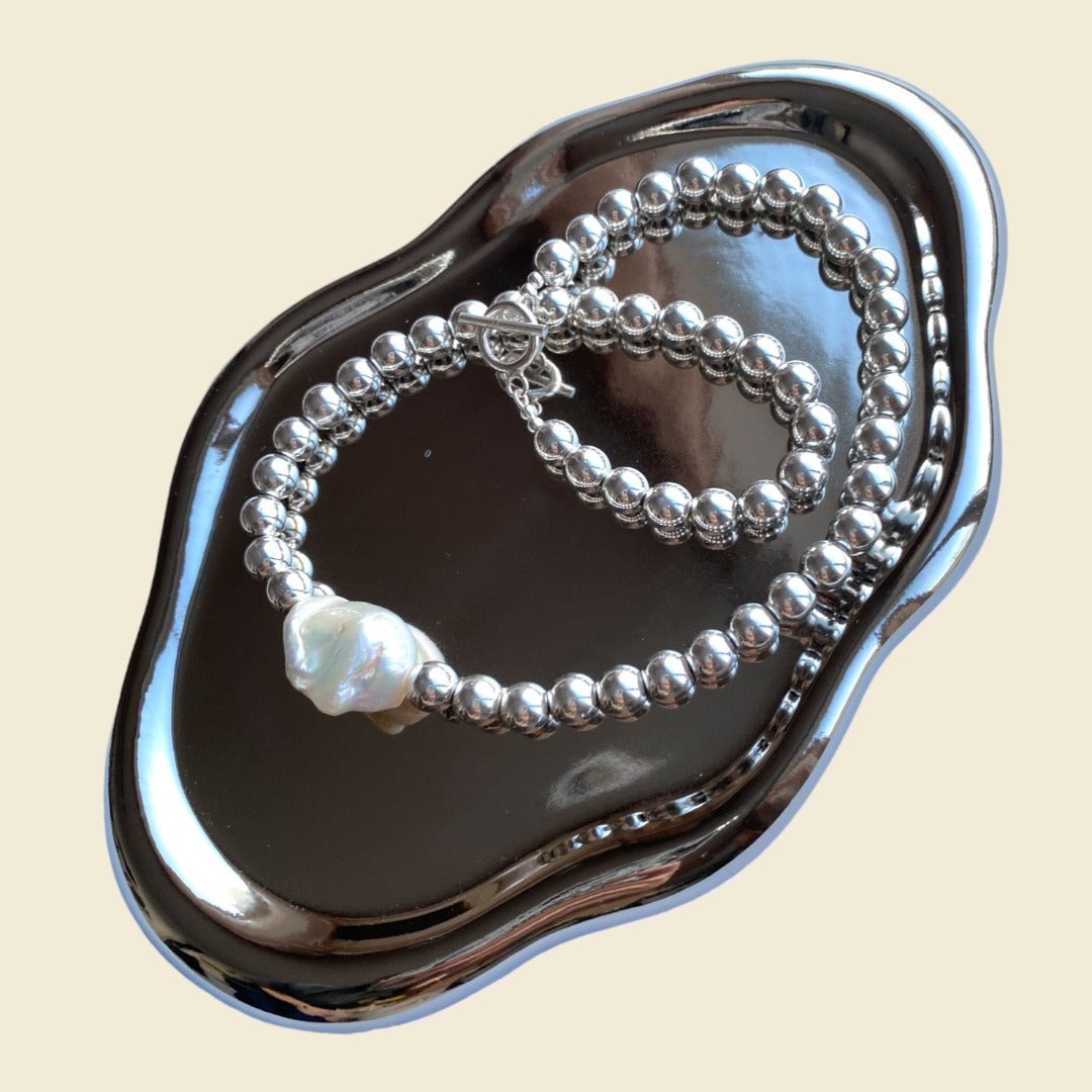 silver_shiny_hematite_necklace