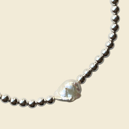 silver_shiny_hematite_necklace