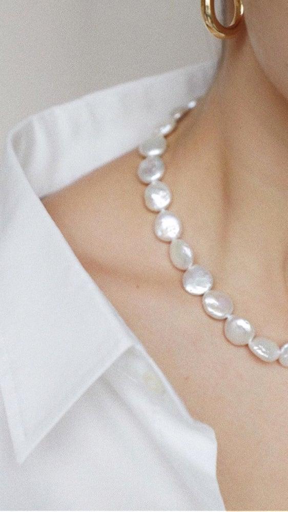 button_shaped_freshwater_pearl_necklace