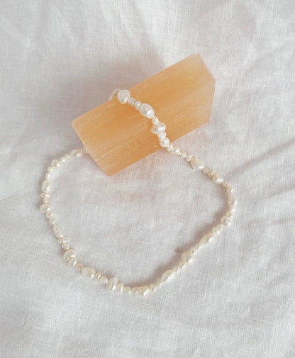 pearl_necklace_freshwater_pearls_delicate_necklace