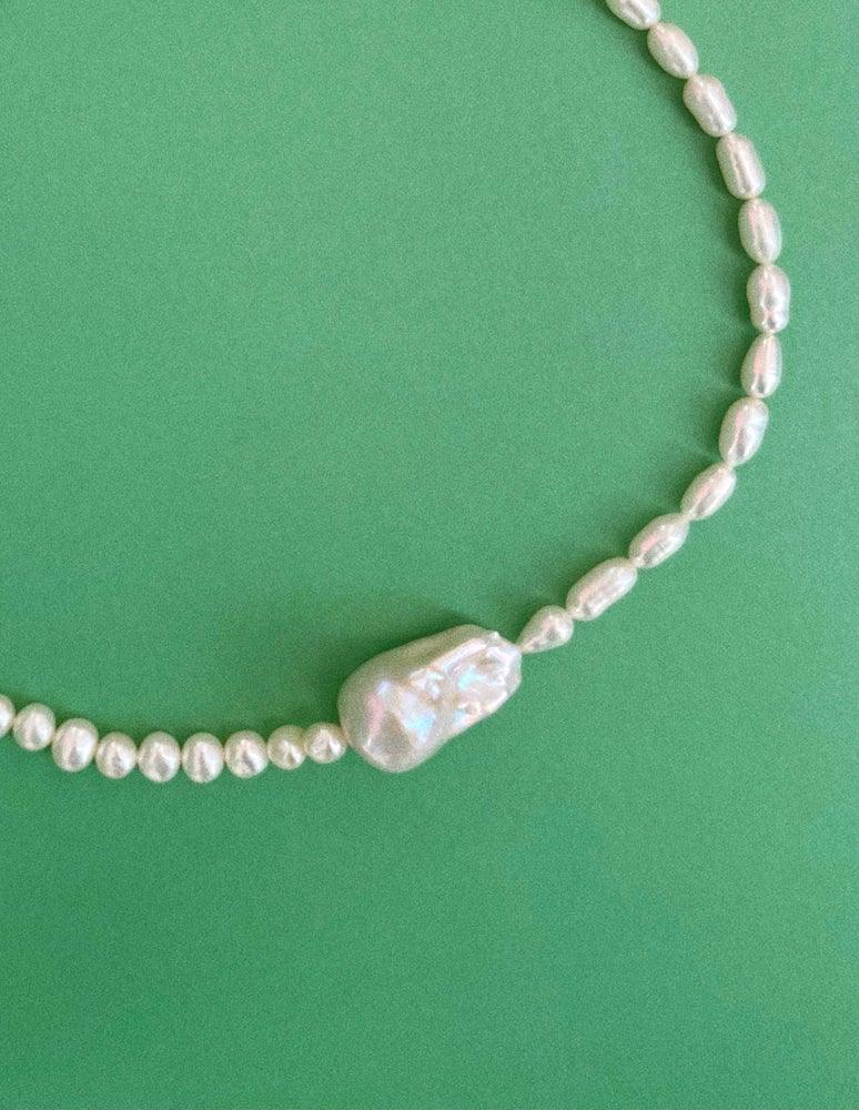 freshwater_pearl_necklace_baroque_pearl_pendant_necklace