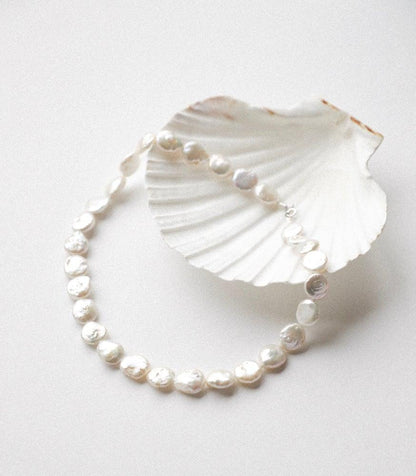 button_shaped_freshwater_pearl_necklace